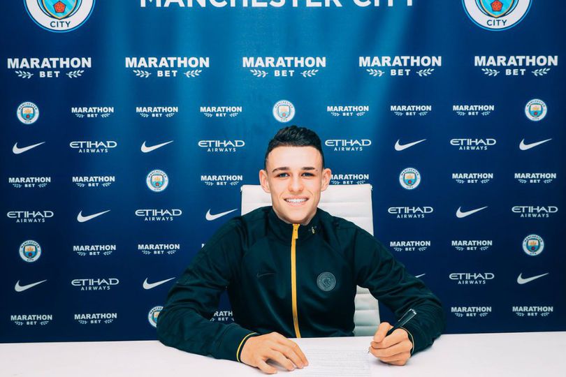 Dituding Terlalu Pemalu, Phil Foden Semprot Pep Guardiola