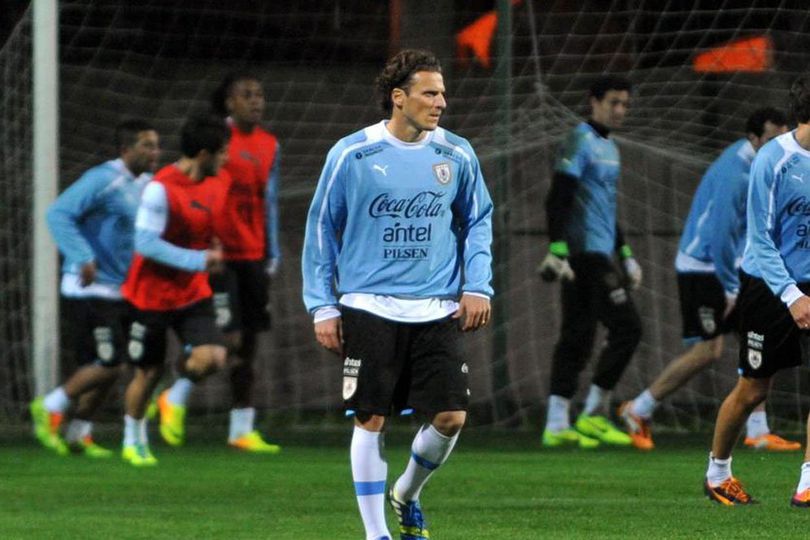 Profil Diego Forlan, Peraih Gelar Pemain Terbaik Piala Dunia 2010