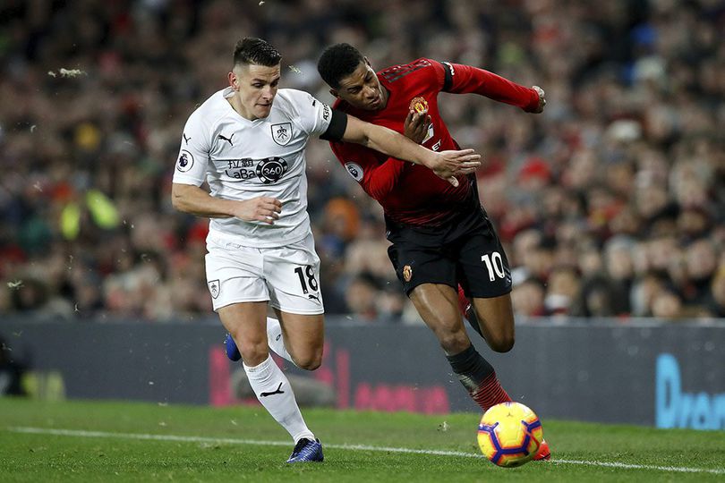 Man United vs Burnley, Serangkaian Statistik Menarik dari Hasil Imbang Pertama Soskjaer