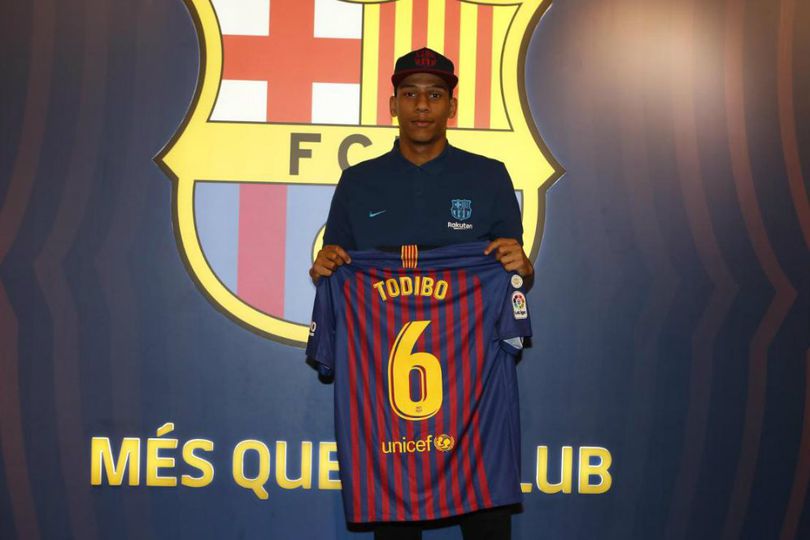 Barcelona Resmi Lepas Jean-Clair Todibo ke Benfica