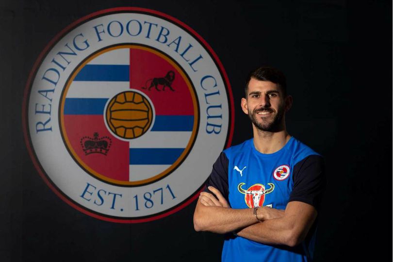 Bikin Ngilu! Wajah Striker Reading Robek Setelah Terinjak Bek Lawan 