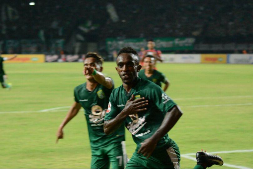 Ricky Kayame Mengungkap Alasannya Memilih Arema FC Ricky Kayame Mengungkap Alasannya Memilih Arema FC