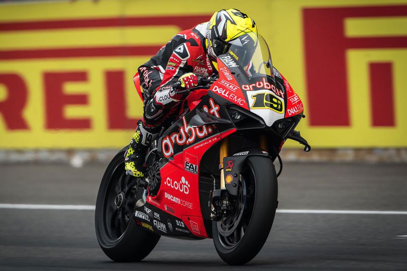 Hasil Balap 2 WorldSBK Thailand: Bautista Sapu Bersih Kemenangan