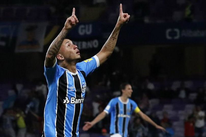 Arsenal Sepakati Mahar Transfer Everton Soares