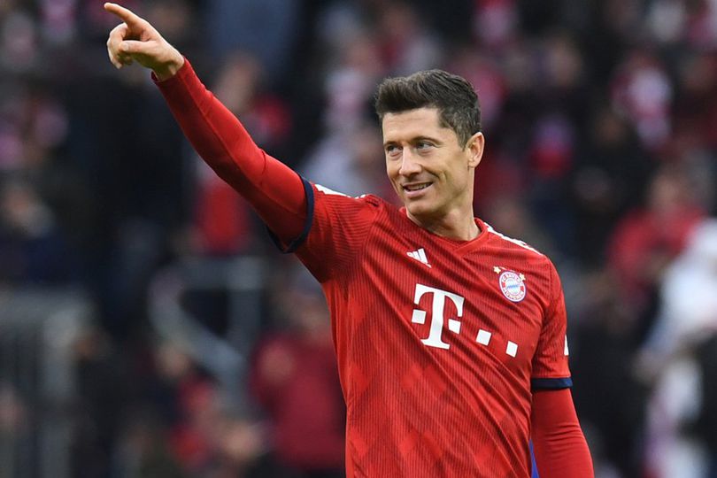 Ini Daftar Bek Paling Tangguh Versi Lewandowski