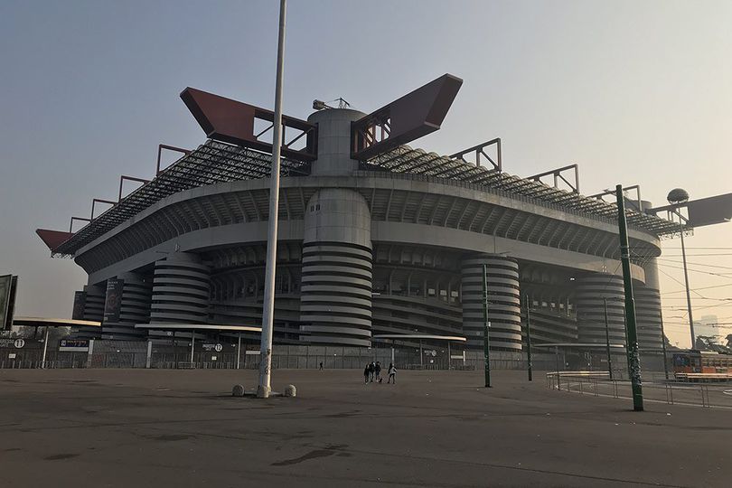 Atalanta vs Valencia: Tim Tamu Protes Kondisi Lapangan di San Siro