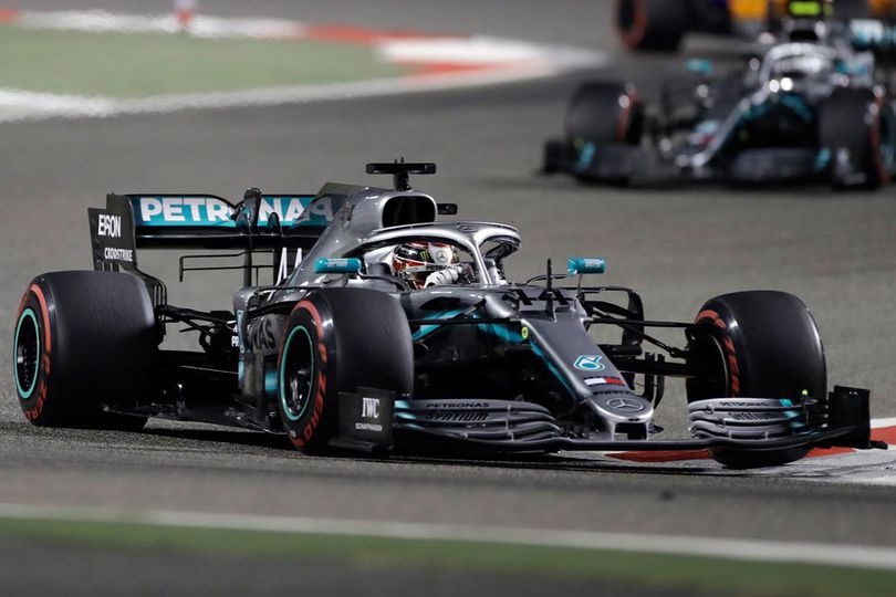 Hasil Balap F1 Bahrain: Hamilton Menang, Leclerc Rebut Podium