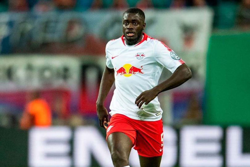 Chelsea Coba Tikung Transfer Ibrahima Konate ke Manchester United