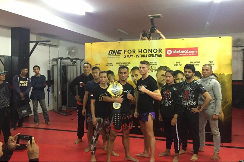 Video: Fans dan Petarung ONE Championship Mendapat Ujian Mendadak