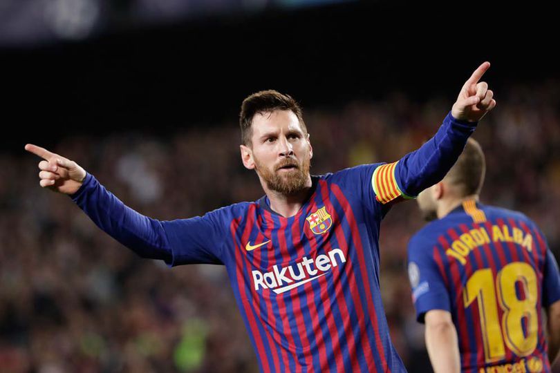 Messi Akan Dibuatkan 10 Patung di Camp Nou Setelah Pensiun