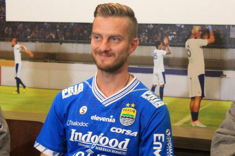 Rene Mihelic, Gelandang Persib yang Pernah Setim Dengan Jan Oblak