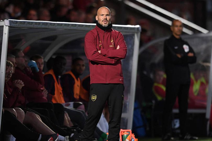 Unai Emery Dipecat, Ljungberg Jadi Pelatih Interim: Mari Bekerja!