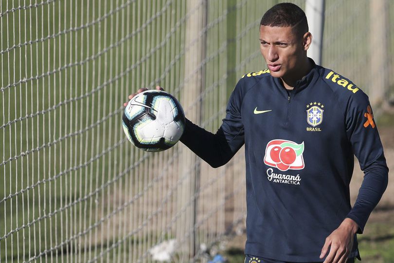 Usir MU, Everton Pagari Richarlison dengan Kontrak Baru