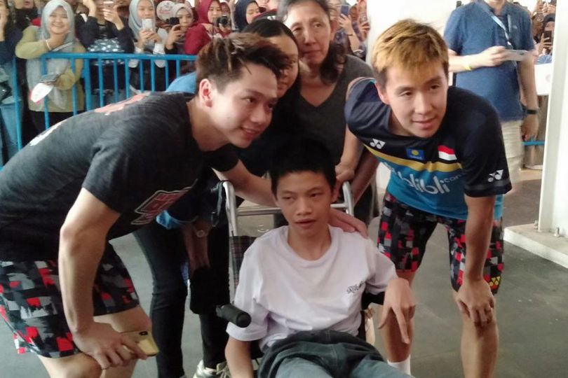 Pesan Menyentuh Kevin Sanjaya untuk Fans Disabilitas Indonesia Open 2019