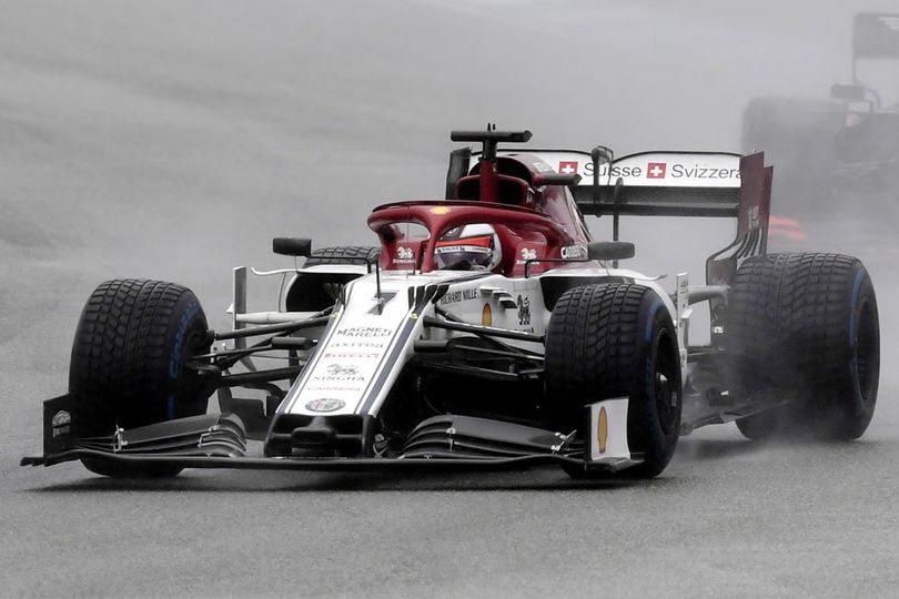 Raikkonen-Giovinazzi Dipenalti, Hamilton-Willams Dapat Poin