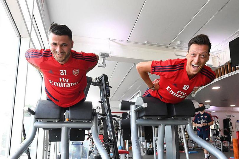 Unai Emery Punya Satu Pesan Khusus untuk Mesut Ozil, Apa Itu?