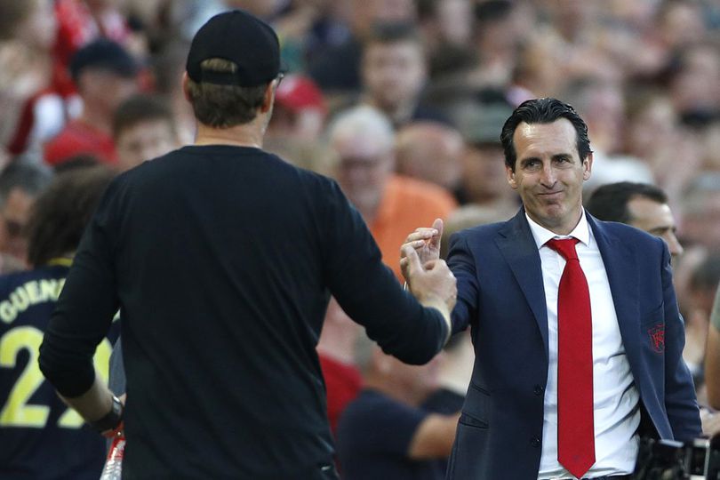 Di Tengah Terpaan Badai, Arsenal Tetap Pilih Bertahan dengan Emery