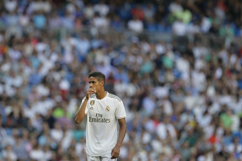 Real Madrid Lagi-Lagi Diuntungkan VAR, Raphael Varane Abaikan Protes dari Luar