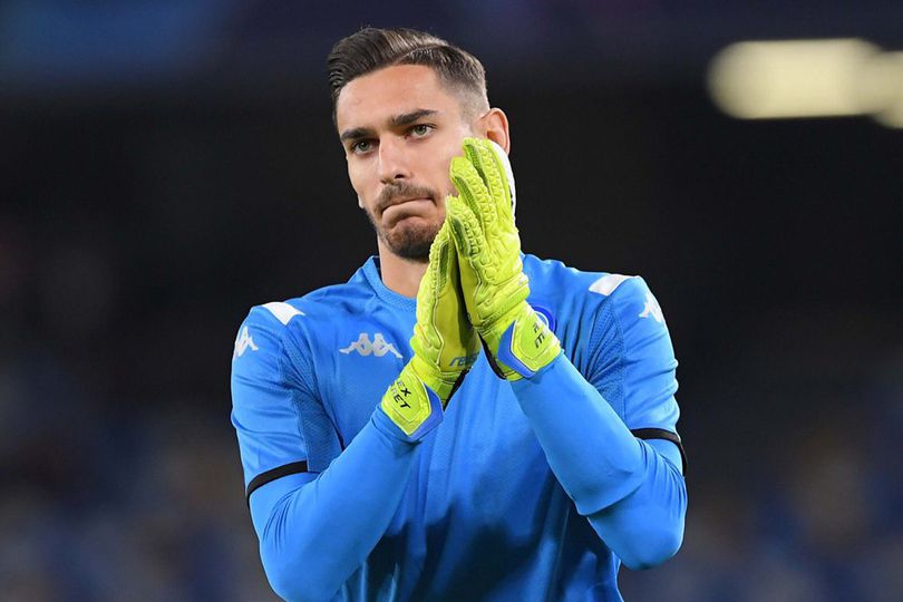 Pilihan Dilematis untuk AC Milan: Alex Meret atau Salvatore Sirigu?