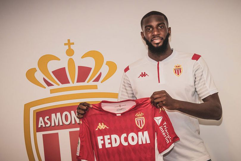 Momen Kocak Ketika Tiemoue Bakayoko Lupa Nomor Jerseynya Sendiri