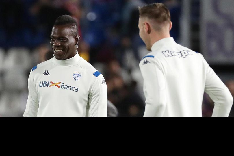 Lama Menganggur, Mario Balotelli Akhirnya Bergabung dengan Tim Serie B