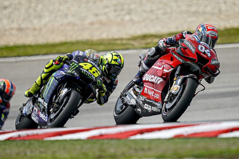 Dovizioso-Rossi Saling Puji Karena Tak Agresif di MotoGP Sepang