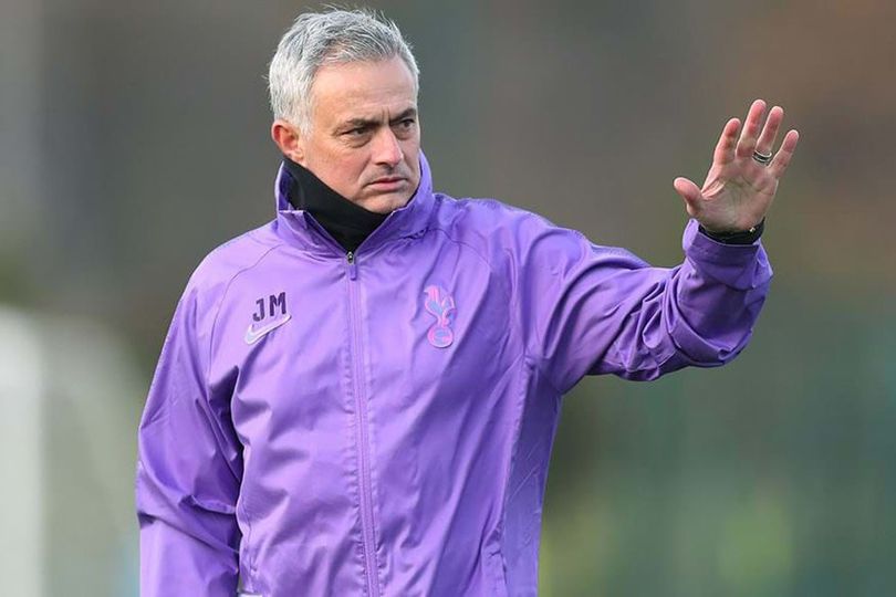 Tonton Laga Pertama Mourinho di Live Streaming West Ham vs Tottenham