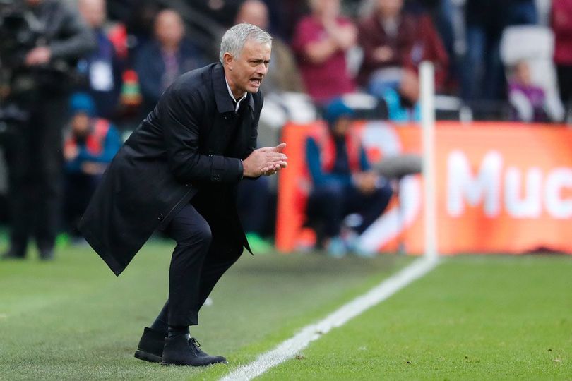 Mourinho Jauhi Fans Tottenham Usai Menang Atas West Ham, Apa Alasannya?