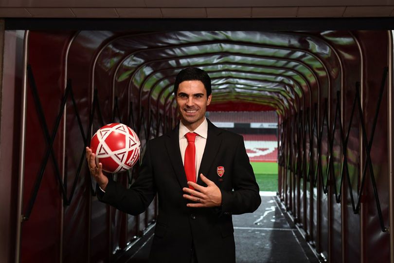 Membandingkan Debut Mikel Arteta dan Arsene Wenger di Eropa, Siapa Lebih Baik?