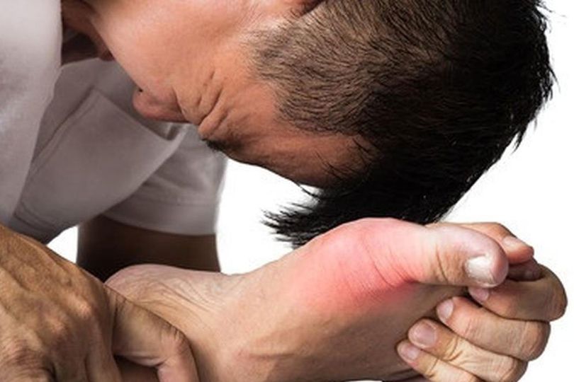 Waspadai Deretan Gejala dan Penyebab Asam Urat Tinggi
