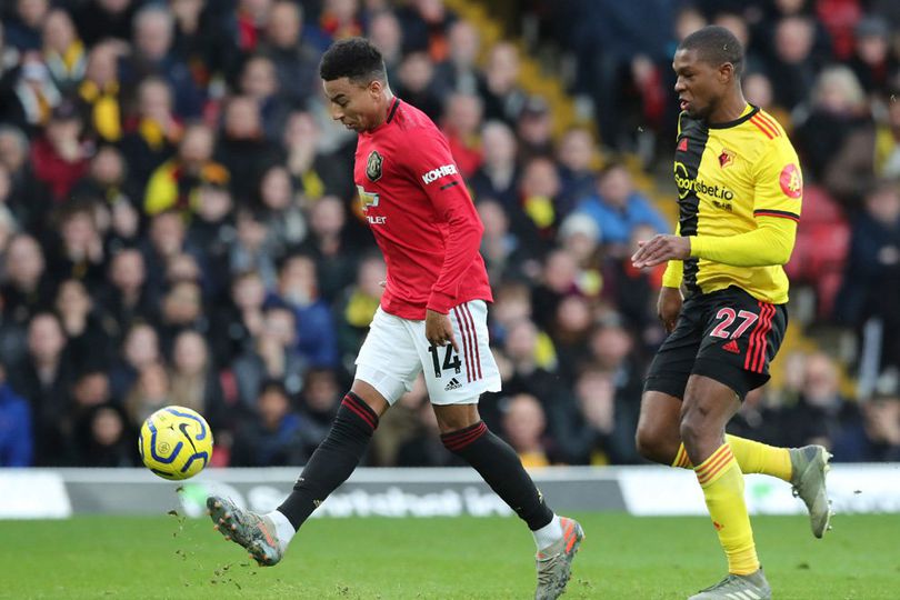 Perlakuan Oknum Fans Kian Barbar, Manchester United Pasang Badan untuk Lingard