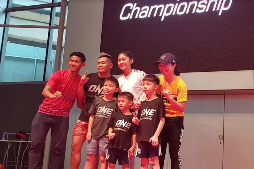 Dua Pemain Timnas Indonesia Pamer Keahlian di Meet and Greet ONE Championship