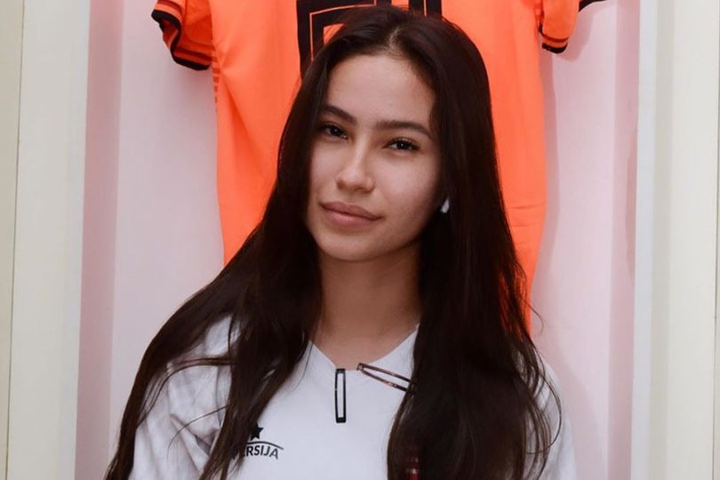 Si Cantik Sabreena Dressler, Idola Baru Pecinta Bola Tanah Air Si Cantik Sabreena Dressler, Idola Baru Pecinta Bola Tanah Air