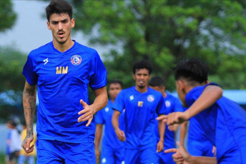 Asisten Pelatih Arema FC Puji Kedisiplinan Anak Asuhnya