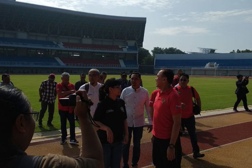 Ketum PSSI Cek Fasilitas Stadion Mandala Krida