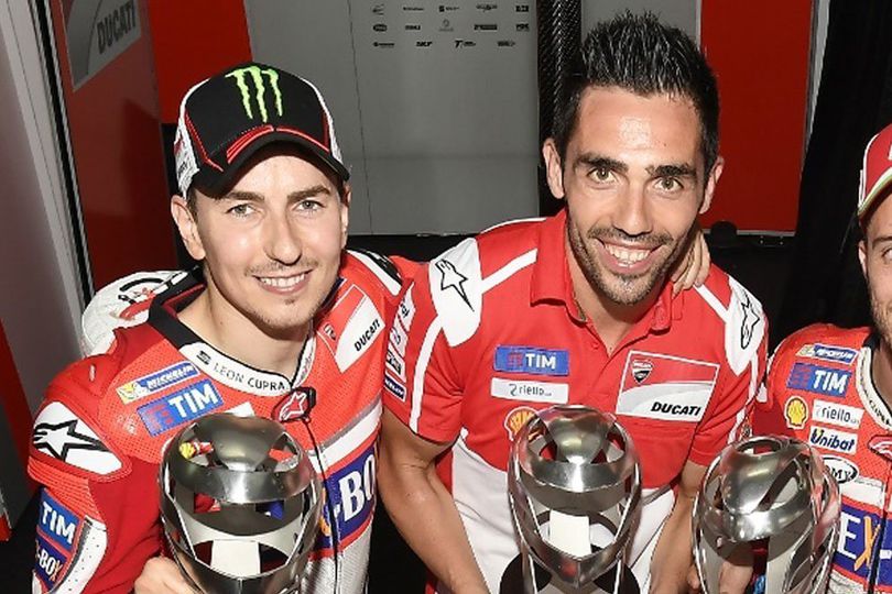 Yamaha Incar Pirro Sebelum Gaet Lorenzo Jadi Test Rider