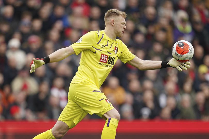 Cari Kiper Baru, Chelsea Lirik Kiper Bournemouth Ini