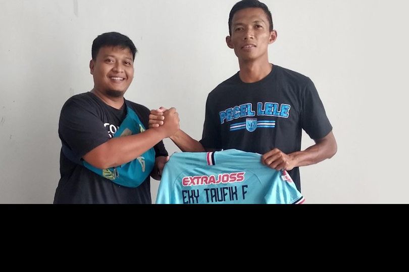 Satu Dekade Berseragam Persela, Ini Musim Terbaik Eky Taufik