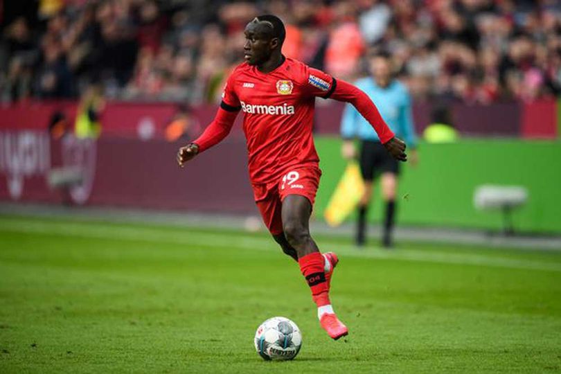 Negosiasi Antony Berlarut-larut, Manchester United Alihakan Fokus ke Winger Bayer Leverkusen Negosiasi Antony Berlarut-larut, Manchester United Alihakan Fokus ke Winger Bayer Leverkusen