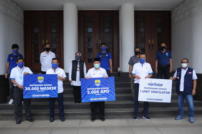 Persib Salurkan Bantuan dari Bobotoh untuk Bantu Penanganan Virus Corona