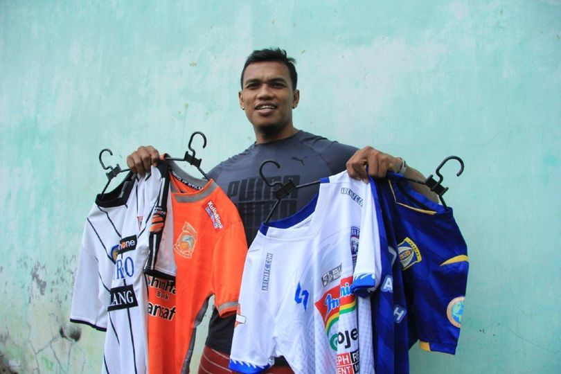 Bantu Warga Terdampak Corona, Komunitas Pesepak Bola Malang Raya Kembali Lelang Jersey