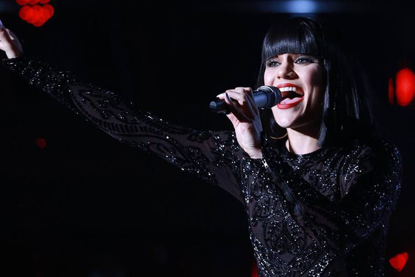 Lirik Lagu Flashlight - Jessie J