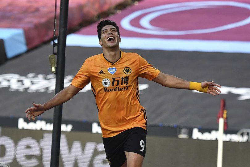 Jadi Rebutan Banyak Klub, Wolves Diharamkan Jual Raul Jimenez