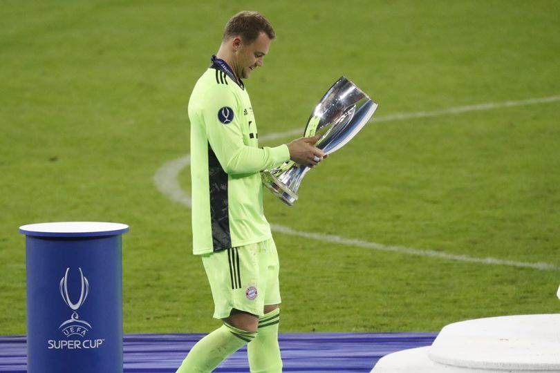 Pujian untuk Manuel Neuer