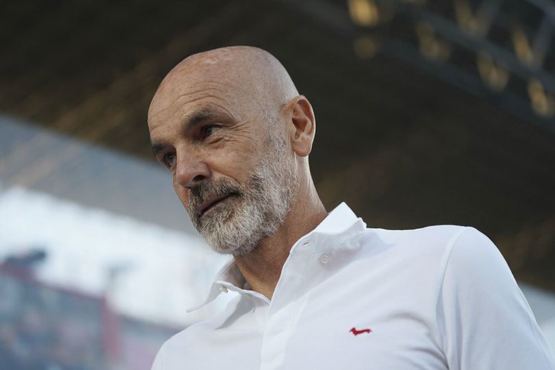 AC Milan Sedang Jeblok, Stefano Pioli Ngotot Ogah Ganti Taktik