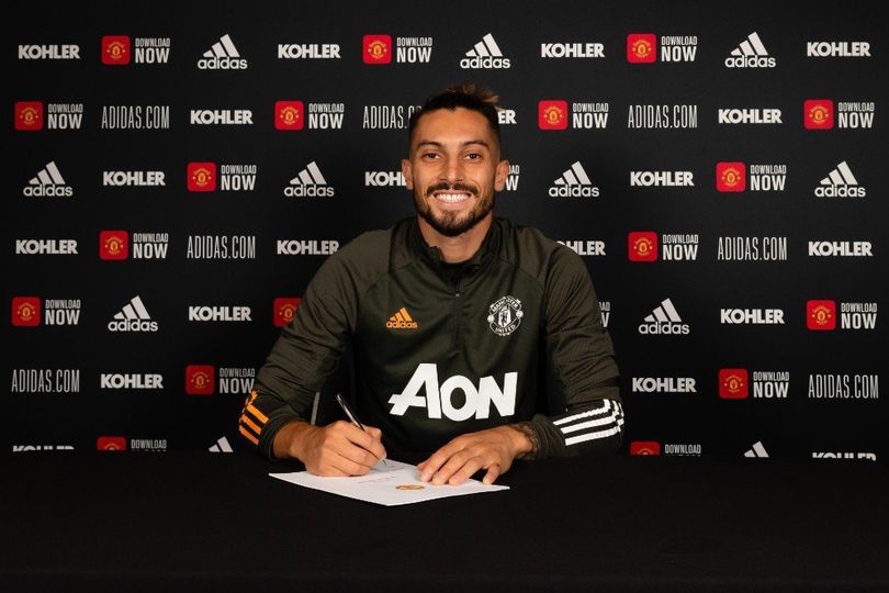 Alex Telles Diklaim Bakal Berguna untuk Manchester United