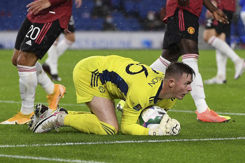 Manchester United Relakan Dean Henderson Pindah pada Januari 2021?