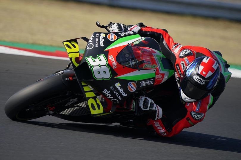 Hasil FP1 MotoGP Le Mans: Hujan, Bradley Smith Bawa Aprilia Tercepat