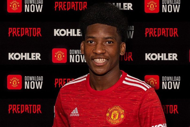 Manchester United Resmi Dapatkan Wonderkid 16 Tahun Prancis, Siapa Dia?