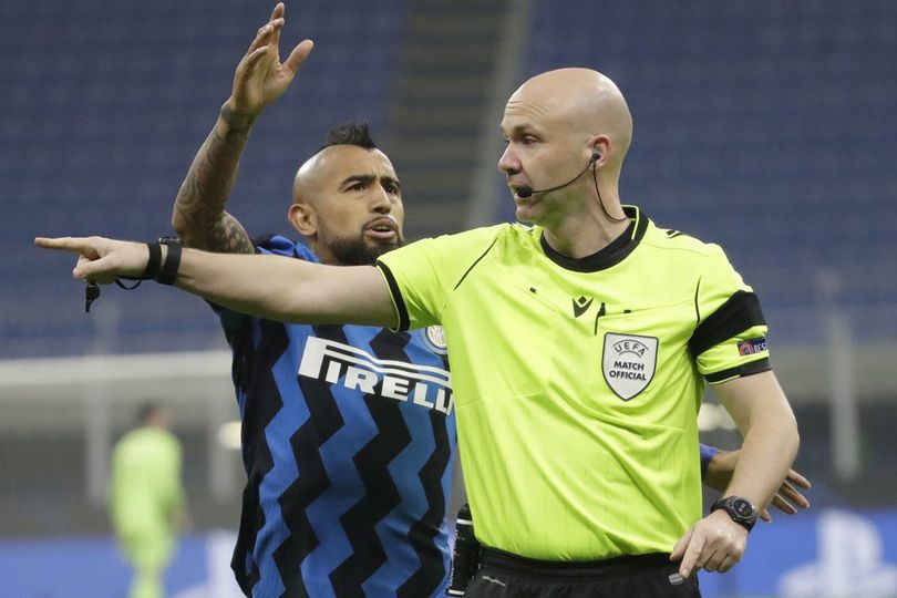 Kutukan Arturo Vidal Lawan Real Madrid: Doyan Kartu Merah, Selalu Tuding Wasit Curang